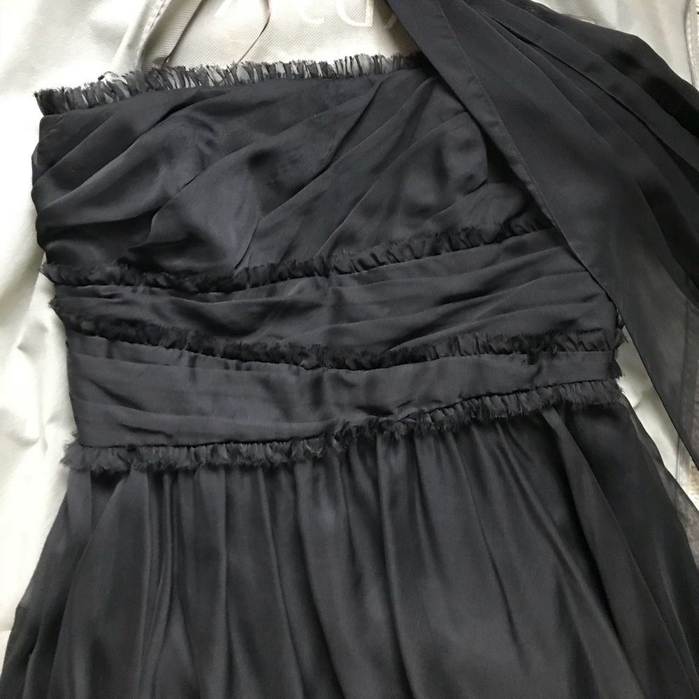 Monique Lhuillier Strapless Gown - maternity hem
